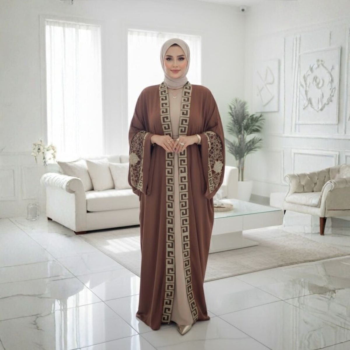 عباية بنية مع فستان داخلي - طقم ملكي كريب AB113